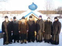 Ростовские батюшки на источнике в Глебово